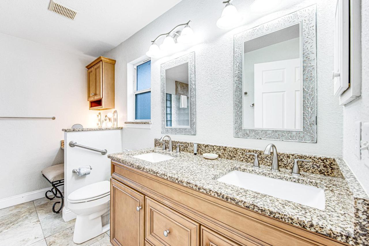 5 Bed 2 Bath Vacation Home In Destin Exterior photo